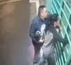 Video: se enojó porque no atendían a su perrito y destrozó a golpes la veterinaria