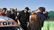 “Dibu” Martínez fue a ver la carrera de su hermano y revolucionó el autódromo Roberto Mouras