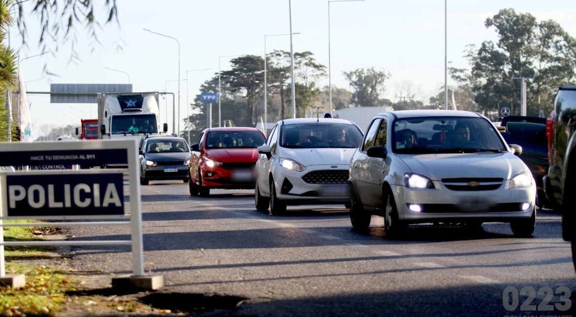 Cómo llegan los turistas a Mar del Plata: el ranking de los medios de transporte más utilizados