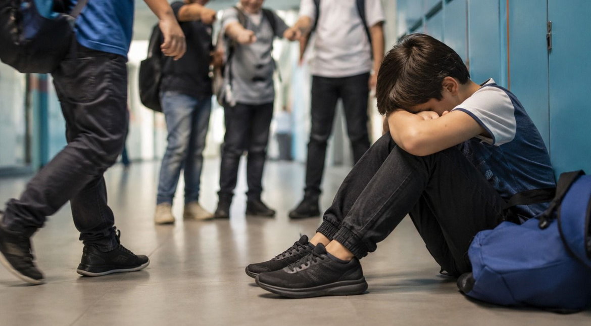 Bullying: el Concejo comenzó a tratar el proyecto para multar a padres y pidió informes antes de avanzar