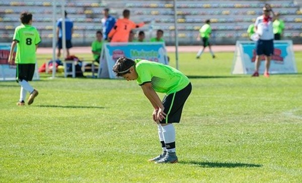Tragedia en cancha: adiós a un pibe de 20 años