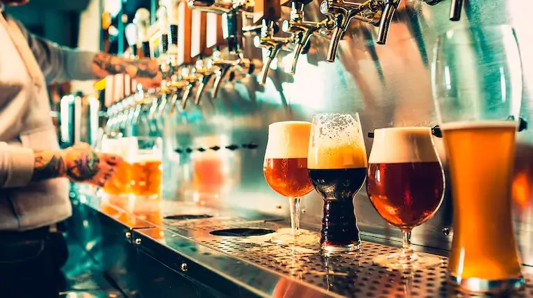 Una famosa cervecería cerró otra sucursal y se evidencia la crisis