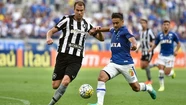 Tras ser despedido del Botafogo de Brasil, el marplatense Joel Carli acude a la justicia