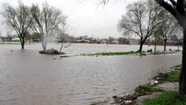 El agua no baja en Parque Palermo y Autódromo y persisten los anegamientos