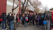 "Las autoridades siempre nos dicen algo distinto", reprochan los estudiantes. Foto: 0223.