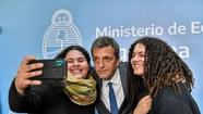 Sergio Massa anunció este miércoles que el monto de las Becas Progresar para estudiantes aumentará de $13 mil a $20 mil a partir de agosto.
