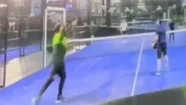 El estallido del vidrio sorprendió a los jugadores en pleno partido.