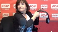 Vernaci arrojó los auriculares contra una de las paredes del estudio de radio.