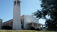 El delincuente sorprendió al sacerdote mientras dormía. 