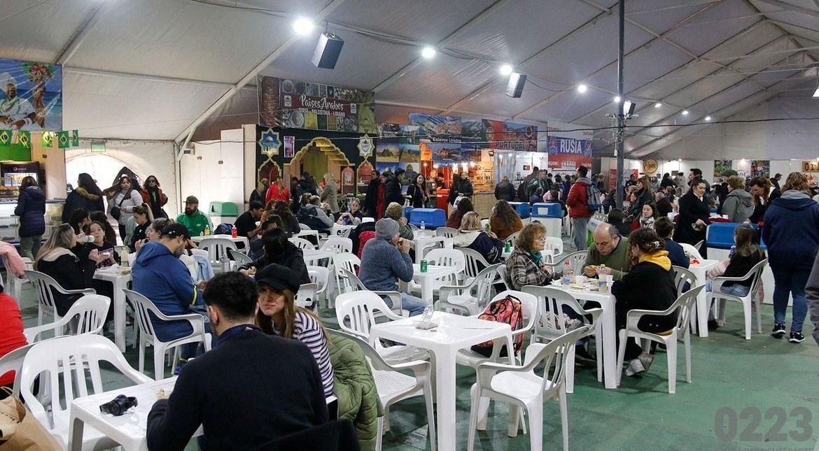 Treinta años de sabores y culturas: vuelve la Feria de las Colectividades