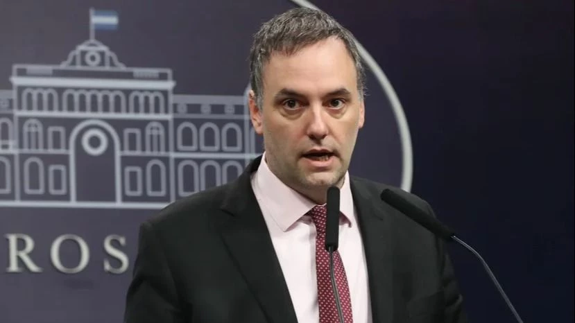 El Gobierno nacional se distanció de los dichos de Villaruel contra Francia