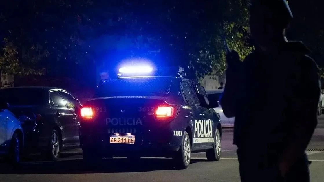 Indignante: entró por la noche y despertó a golpes a un jubilado de 73 años para robarle