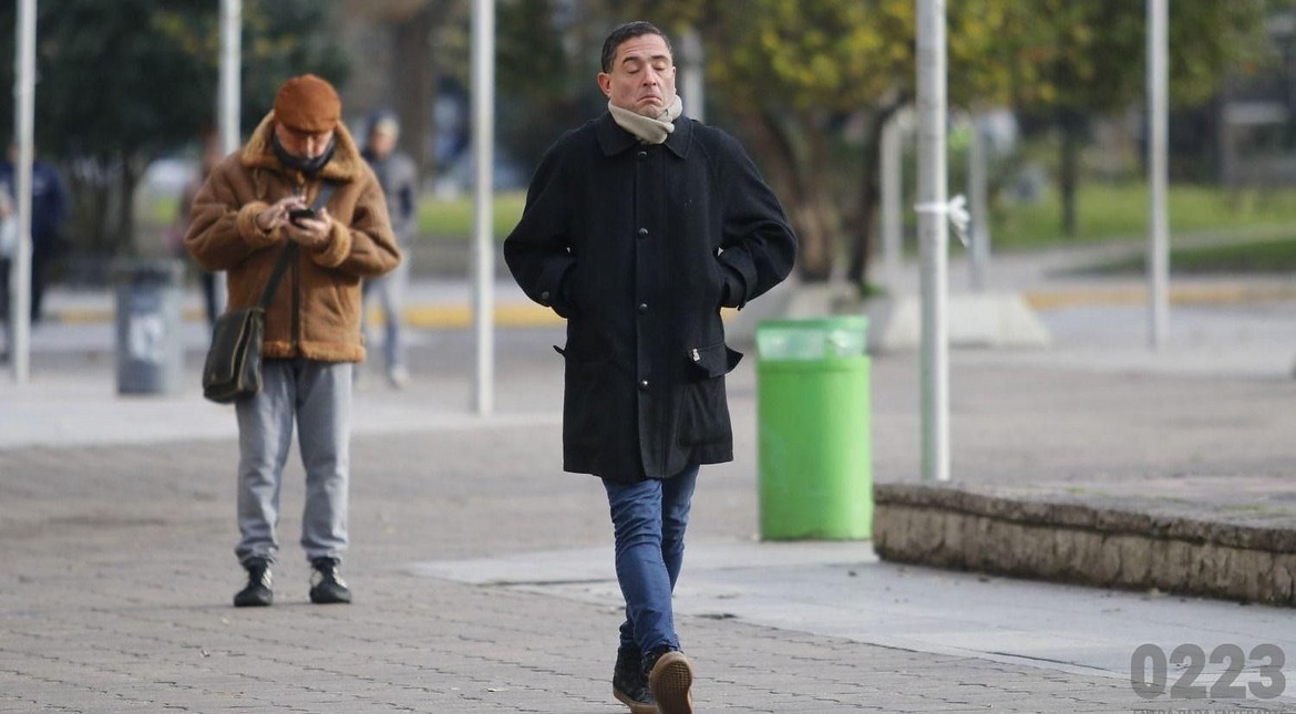 Sobrevivir un día más hasta que llegue la primavera anticipada: el clima de este martes en Mar del Plata
