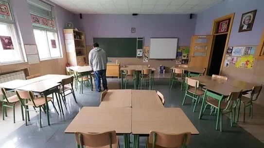 Escándalo en la escuela: entró un desconocido y manoseó a varias estudiantes menores de edad