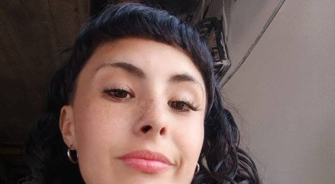 Desesperada búsqueda de una chica de 24 años: fue a comprar a un supermercado y no la vieron más