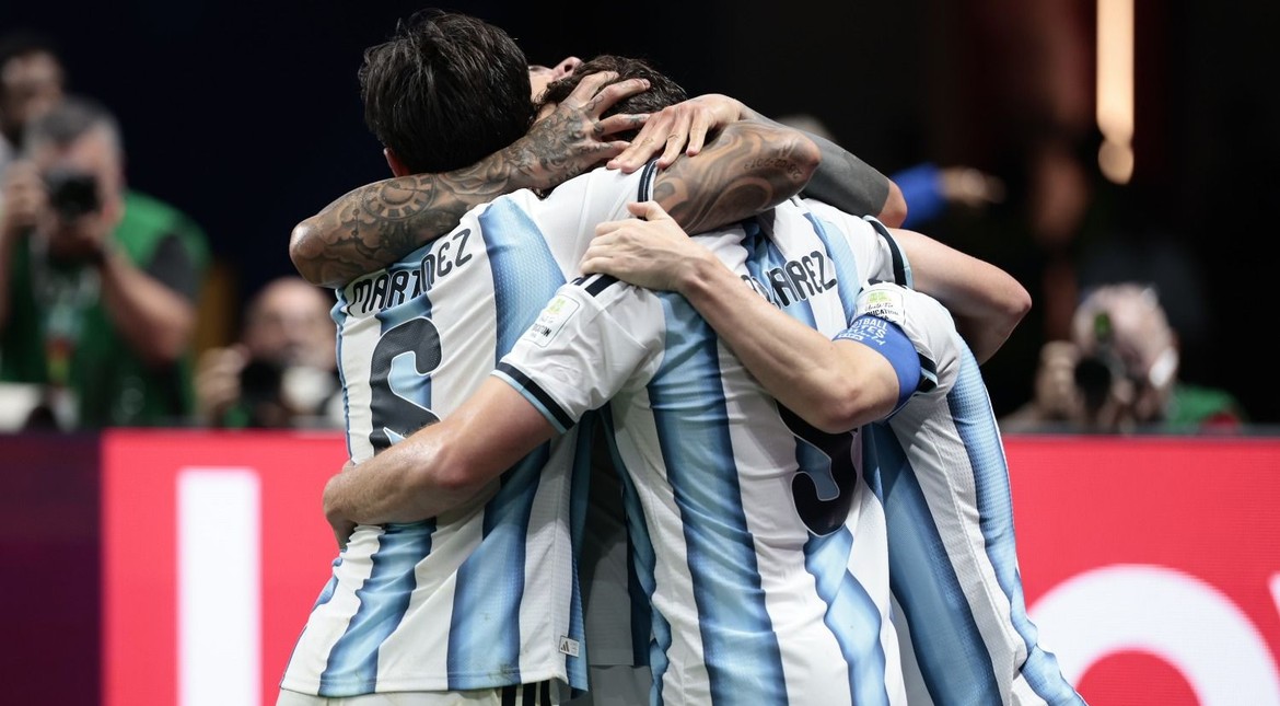 Ahora, más tranquilos, siéntense y disfruten el resumen de un triunfo histórico de un equipo histórico