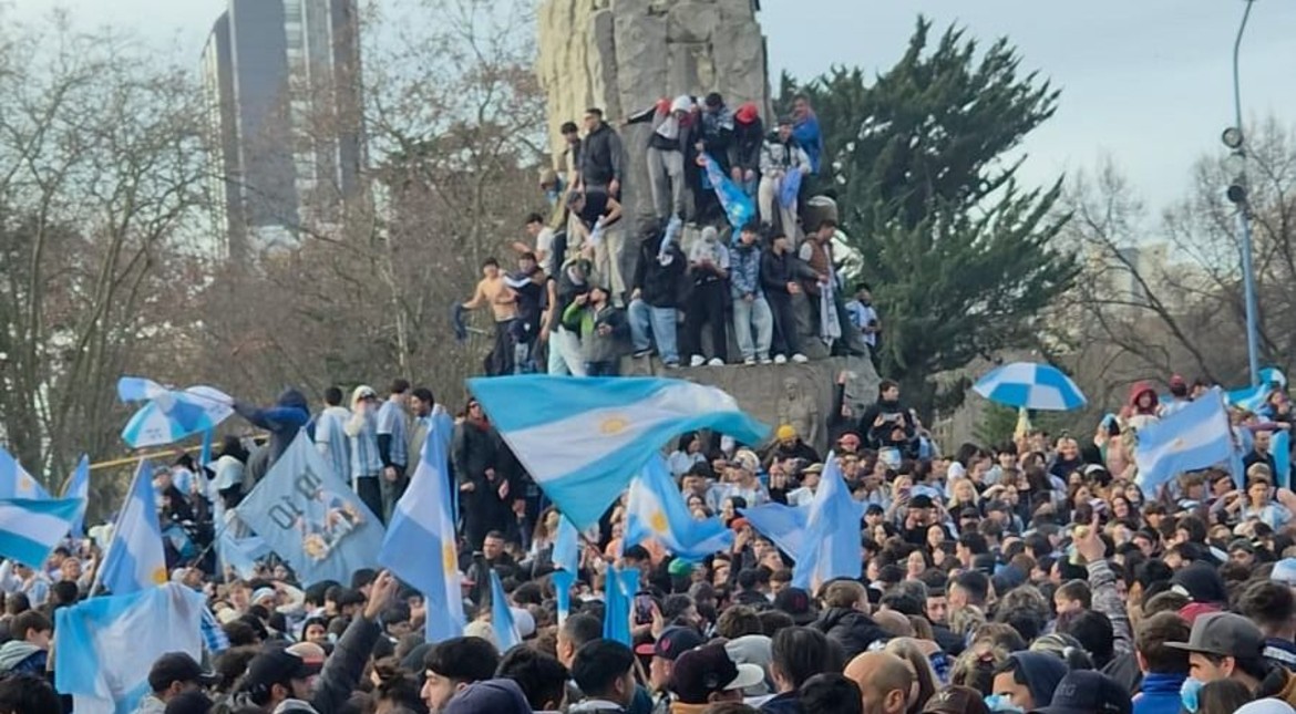 Las postales del desahogo: así fue el festejo de los marplatenses tras el triunfo argentino