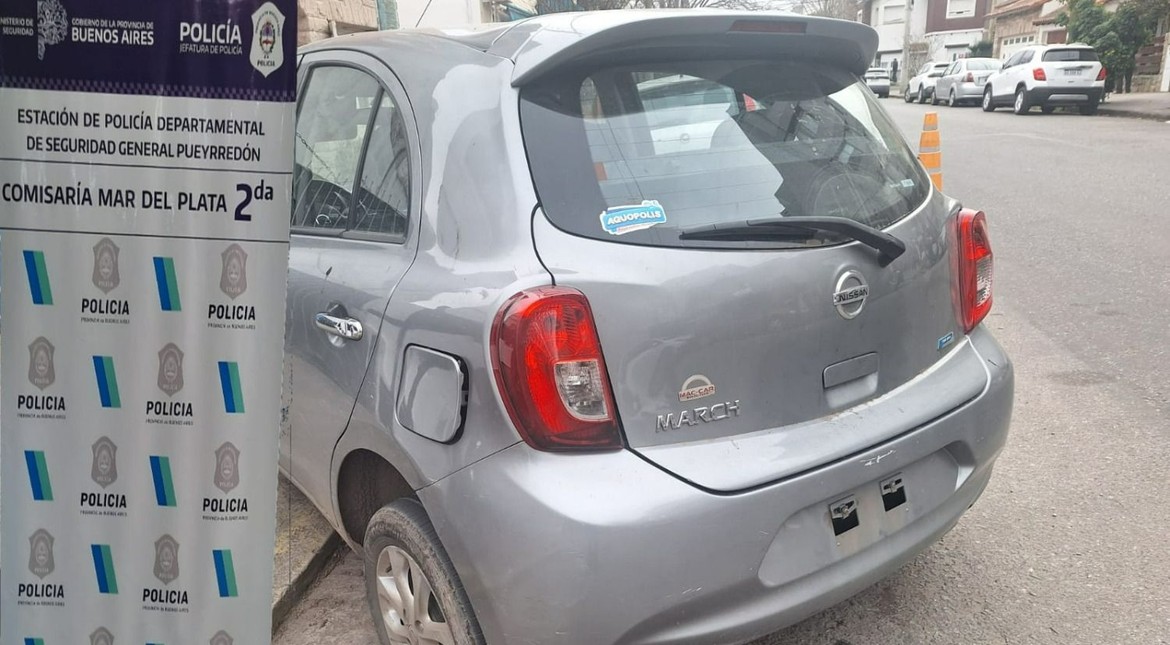 Encuentran auto que cuatro “motochorros” le robaron a una mujer