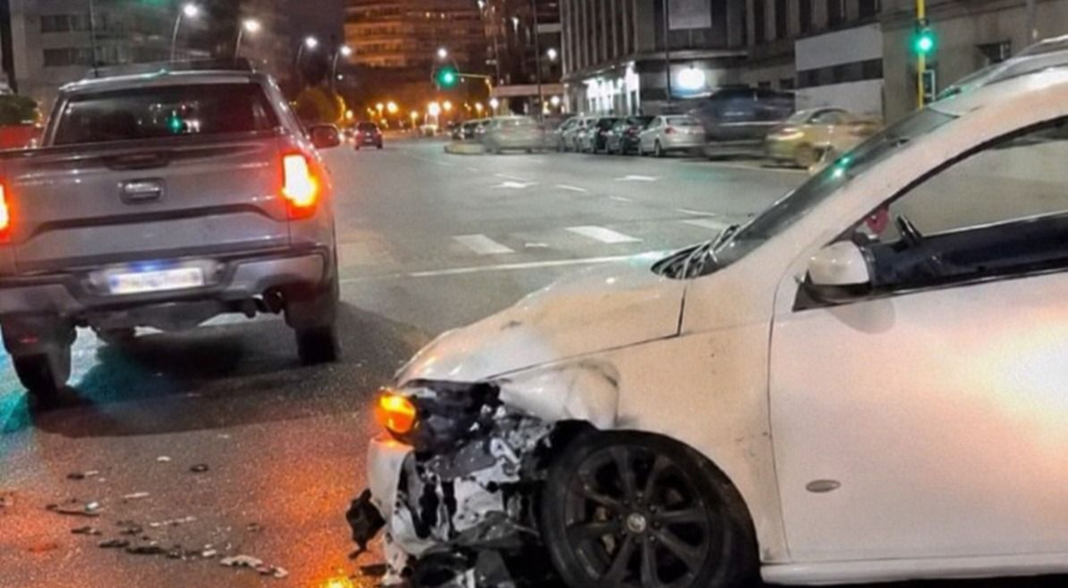 El joven que chocó en la costa durante los festejos tenía una pistola cargada