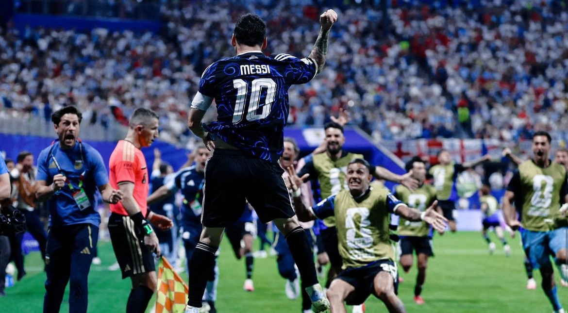 ¿Y si era cierto que el fútbol le debía dos mundiales? La emoción de Messi tras el triunfo