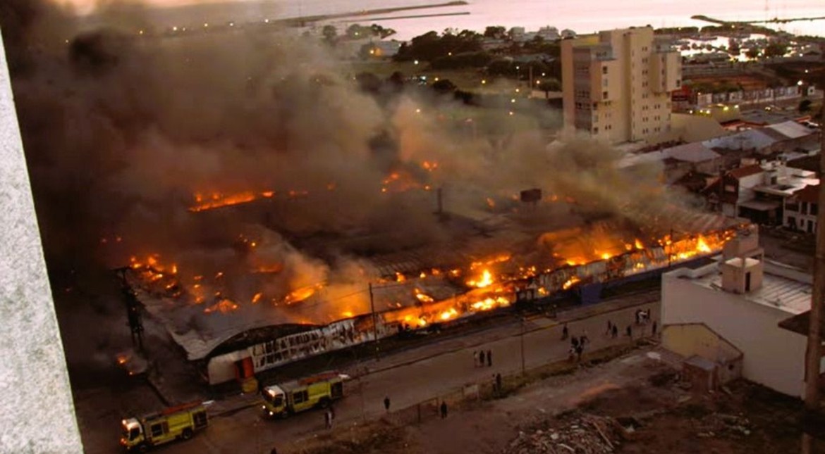 El infierno de Ferimar: incendio y el misterio navideño de Juan B Justo al 70 (Puerto)