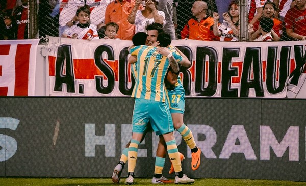Aldosivi le pegó un mazazo a River y las redes se inundaron de memes