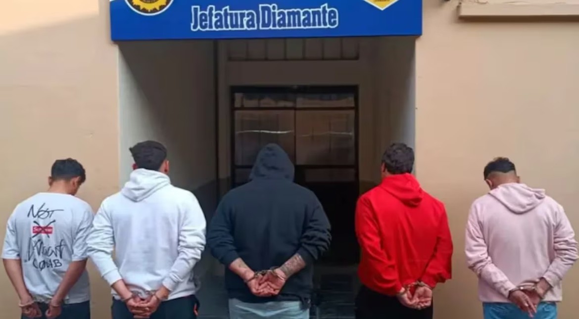 Conmoción: detuvieron a un famoso exfutbolista acusado de asesinar a puñaladas a un hombre