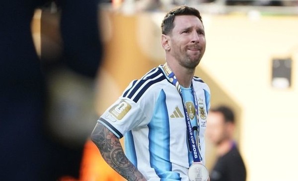Cuándo vuelve la Selección Argentina al país después de la derrota contra España