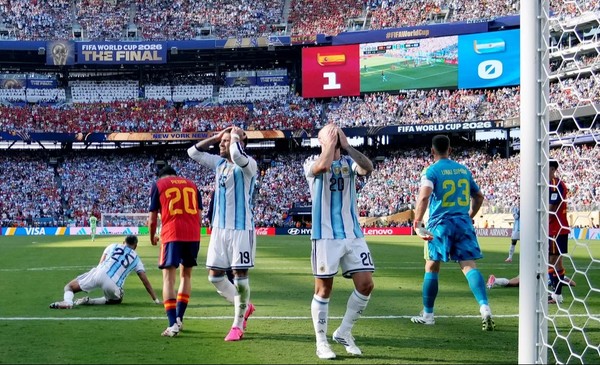 Atención: el Gobierno tomó una drástica decisión con el feriado para recibir a la Selección
