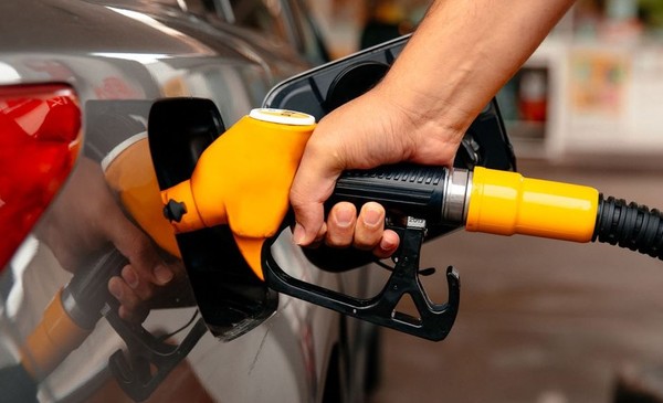 Ahorro en nafta y gasoil: lanzaron imperdibles descuentos del 30% y reintegros para julio