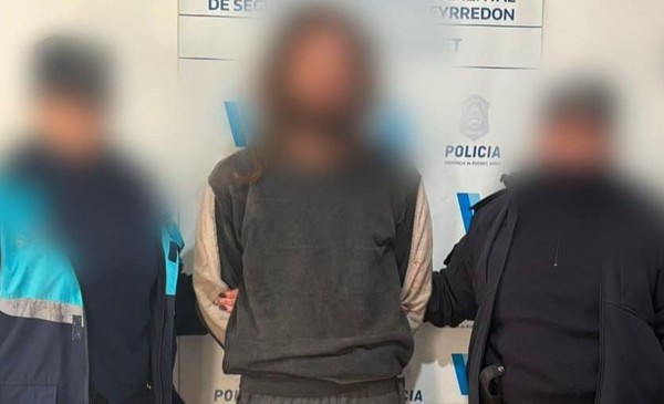 Allanan dos casas y secuestran una bicicleta robada hace una semana