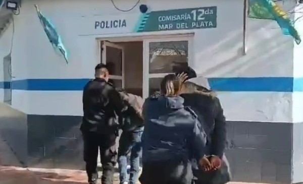 Lo amenazaron por viejas peleas y le balearon el portón: dos detenidos