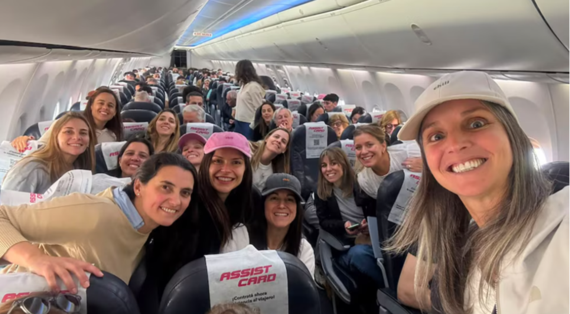 Se conocen desde jardín y cumplieron un sueño 35 años después: 18 amigas marplatenses celebraron juntas sus 40 en Río