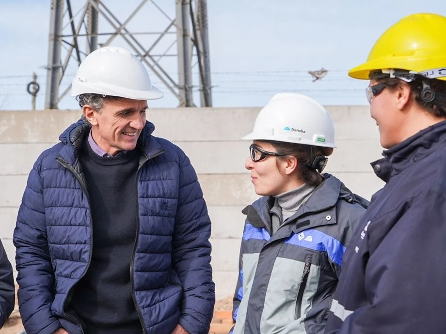 Katopodis presentó los avances de la obra de construcción de una nueva estación transformadora de línea de alta tensión en Quequén.