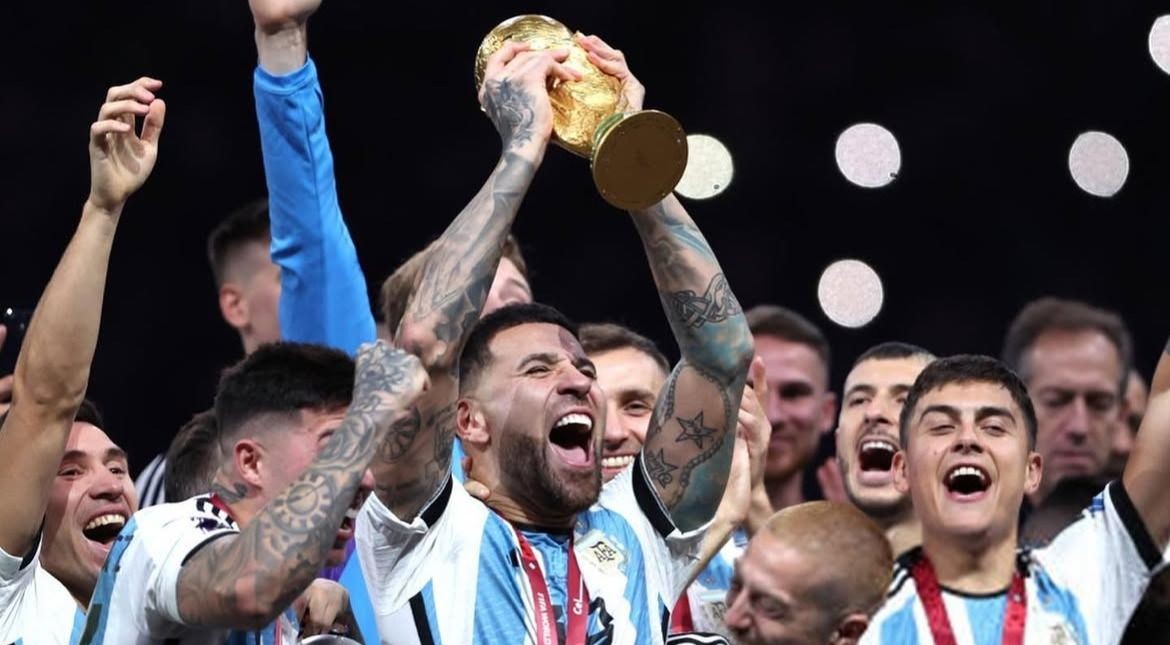 El adiós de un héroe de Qatar: Otamendi se despidió de la Selección Argentina