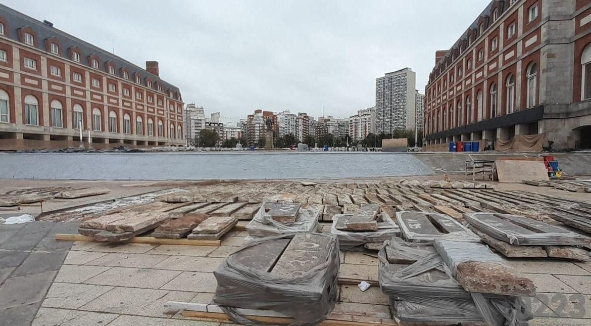 Piedra por piedra, baldosa por baldosa: así se rescata la histórica Rambla de Mar del Plata