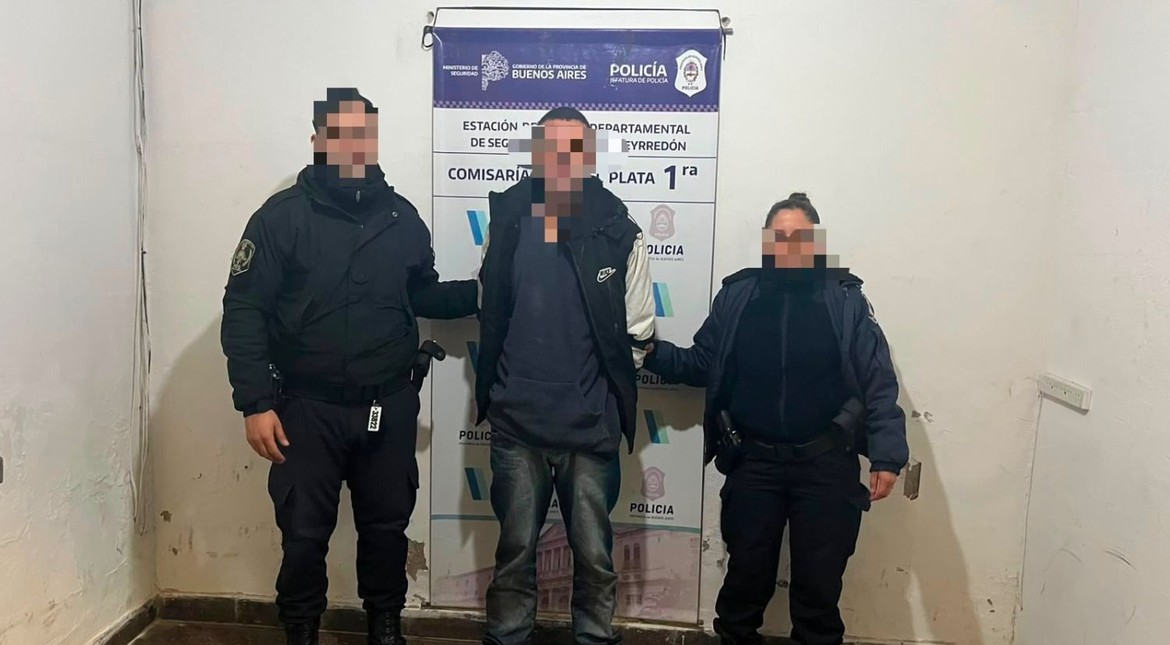 Tenía un inhibidor, abrió un auto y quiso escapar en bicicleta