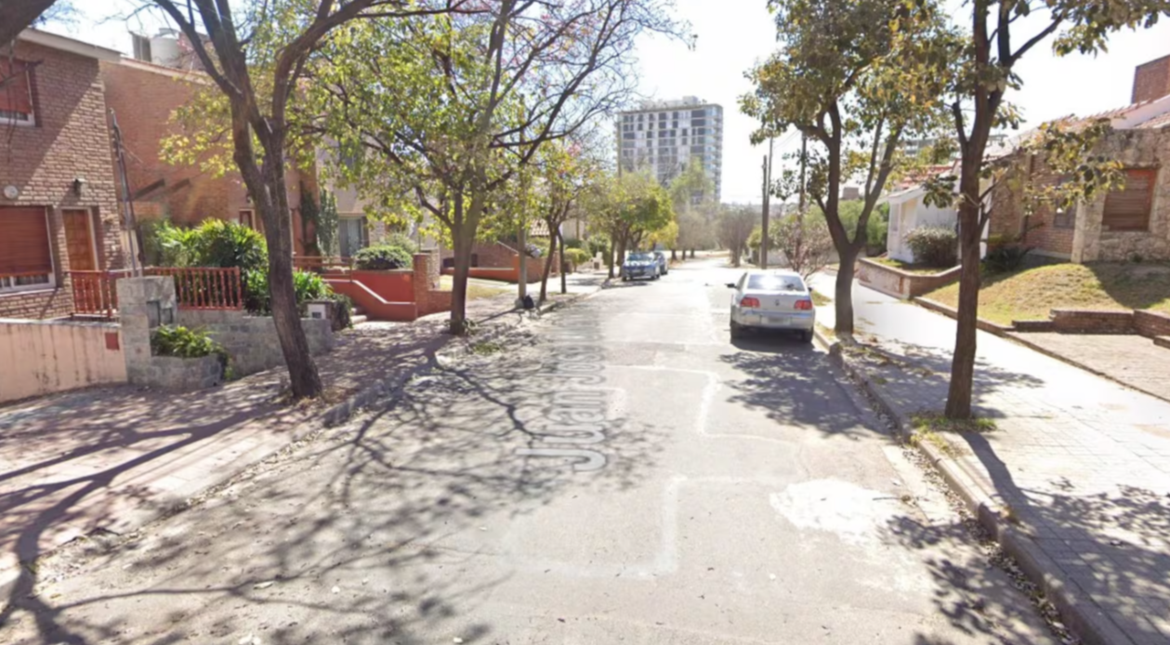 Maniataron y golpearon a una pareja de jubilados para robarles: "Abrí los ojos y había dos personas en la habitación"