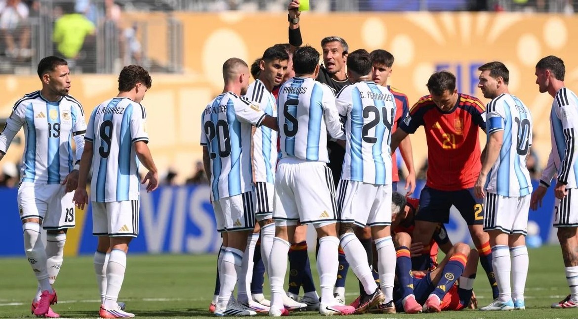 Slavko Vincic sorprendió a todos: se retiró tras la polémica final del Mundial 2026