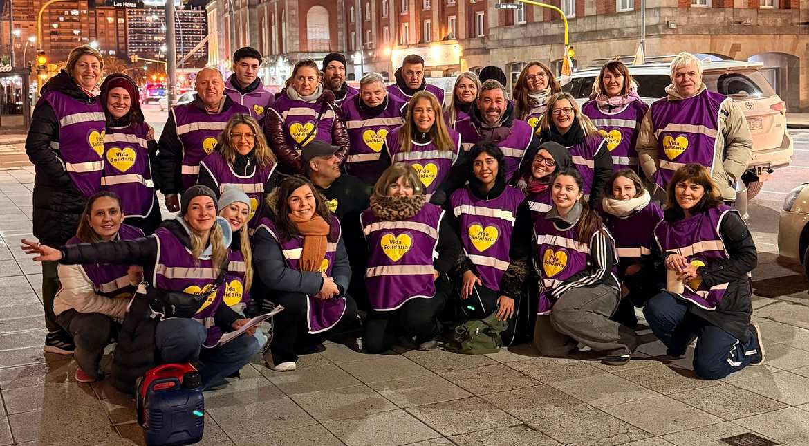 Entregan alimentos y abrigo a personas en situación de calle: la historia de una ong que busca transformar vidas