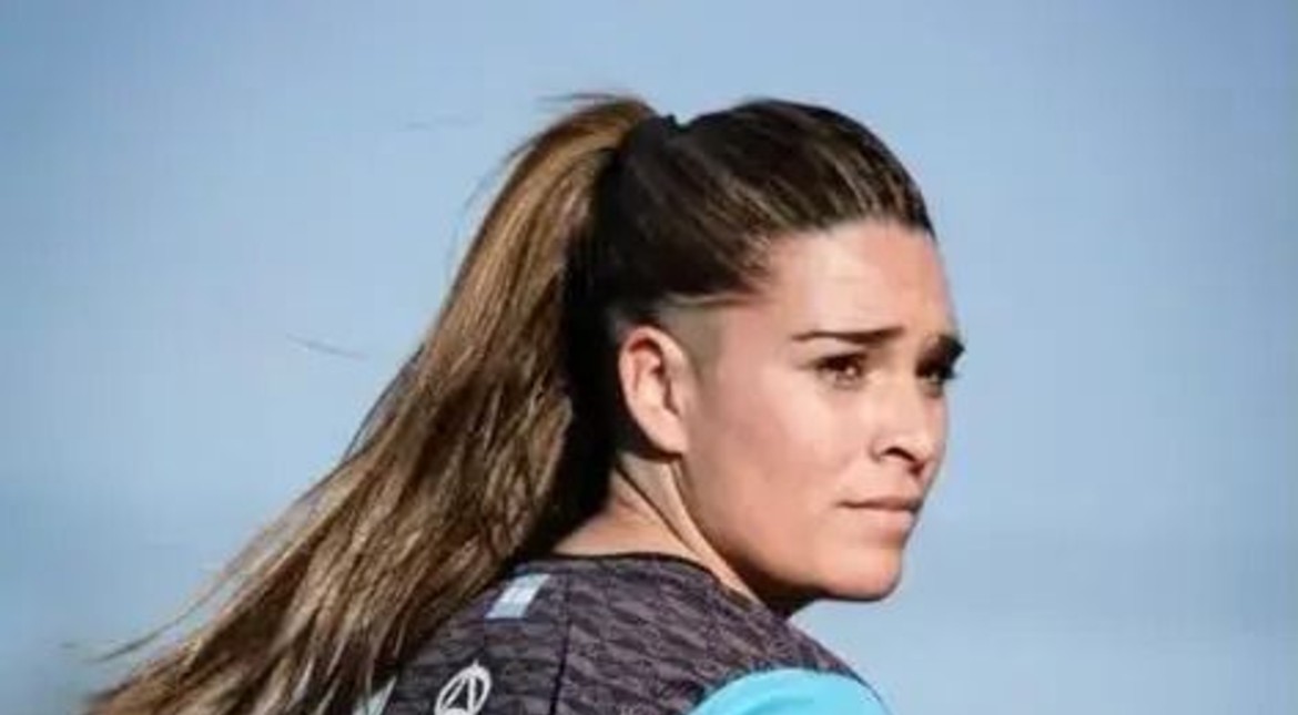 Dolor por la muerte de una reconocida árbitra tras un fuerte accidente