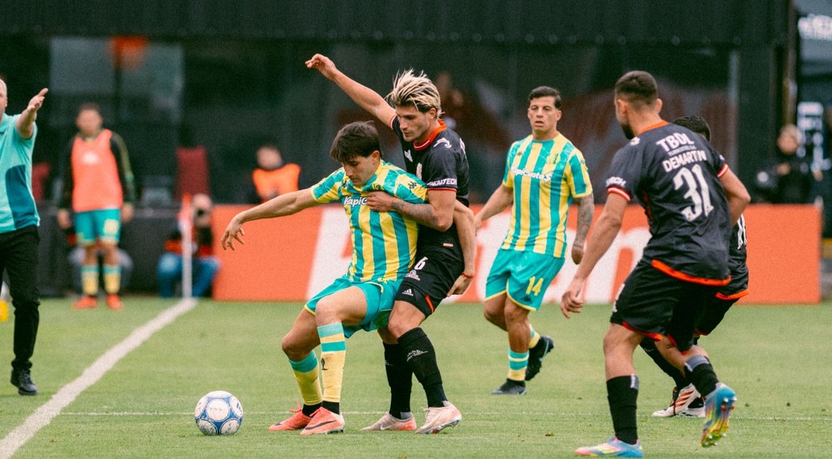 No le alcanzó: Aldosivi cayó 1-0 ante Barracas