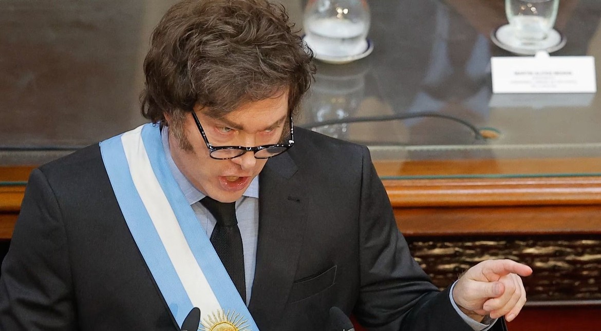 El gobierno endurece la política migratoria: podrá expulsar a extranjeros que promuevan el odio contra la Argentina