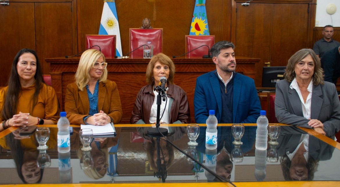 El Concejo Deliberante reconoció los 35 años de trabajo de Gama y homenajeó a su fundadora