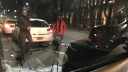 Ataque violento a la camioneta que trasladaba a José Luis Espert