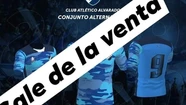 Alvarado tuvo que sacar de circulación una camiseta por el enojo de su gente