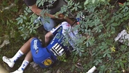 Se salvó de milagro: un ciclista se cayó de un puente en Italia