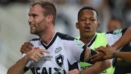 Joel Carli llegó desde Brasil, dio negativo y firmará su contrato con Aldosivi