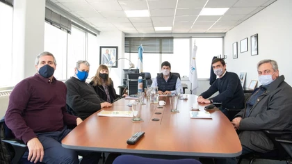 Gestionan ante el Enacom la fibra óptica para zonas rurales de Tandil
