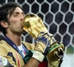 Gianluigi Buffon anunció su retiro del fútbol profesional a los 45 años.